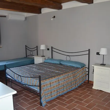 Masseria Perugini Bed & Breakfast