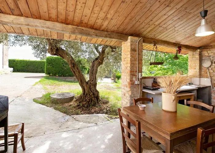 Masseria Perugini Bed and breakfast